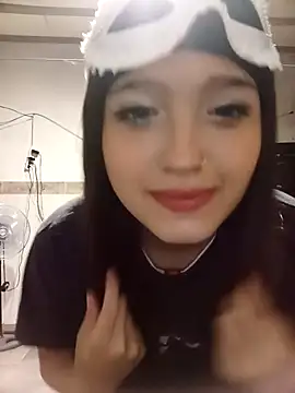 Snapshot of dieciochoyundia chatting on March 1, 2026, 1:29 am dieciochoyundia online show from March 1, 2026, 1:29 am