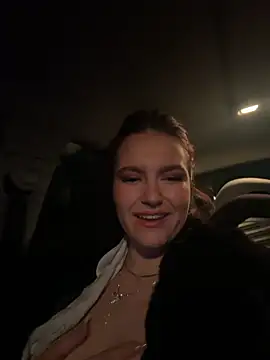 Snapshot of xBadRed chatting on February 4, 2026, 3:01 am xBadRed online show from February 4, 2026, 3:01 am