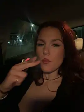 Snapshot of xBadRed chatting on February 22, 2026, 9:13 pm xBadRed online show from February 22, 2026, 9:13 pm