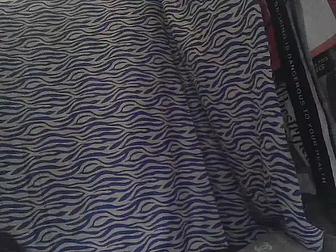 Snapshot of sexymom_siovie chatting on February 1, 2026, 6:12 am sexymom siovie online show from February 1, 2026, 6:12 am