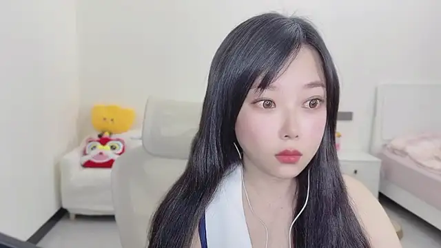 Snapshot of Yumi_yuni chatting on March 17, 2026, 12:26 am Yumi yuni online show from March 17, 2026, 12:26 am