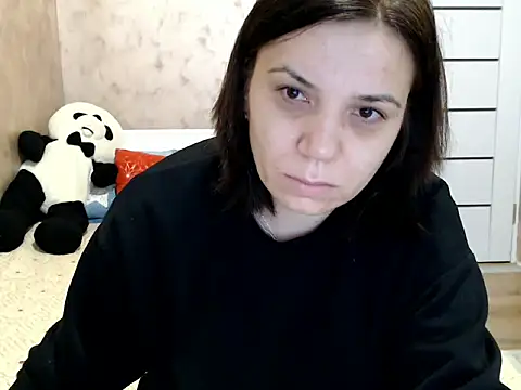 Snapshot of LorraGrey chatting on February 17, 2026, 6:54 am LorraGrey online show from February 17, 2026, 6:54 am