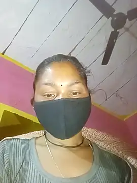 Raamdevi158 online show from February 27, 2026, 9:15 pm