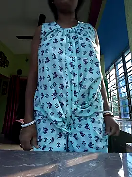 Mahira06 online show from May 13, 2026, 1:14 am