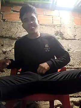 Snapshot of NikoHot_anatole chatting on February 20, 2026, 9:21 am NikoHot anatole online show from February 20, 2026, 9:21 am