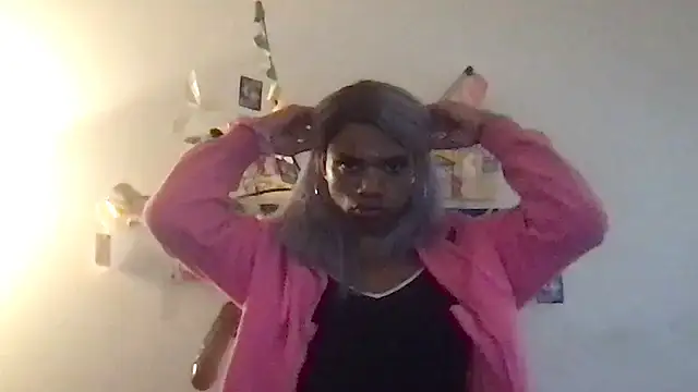 Snapshot of frenchiego chatting on March 6, 2026, 9:22 pm frenchiego online show from March 6, 2026, 9:22 pm