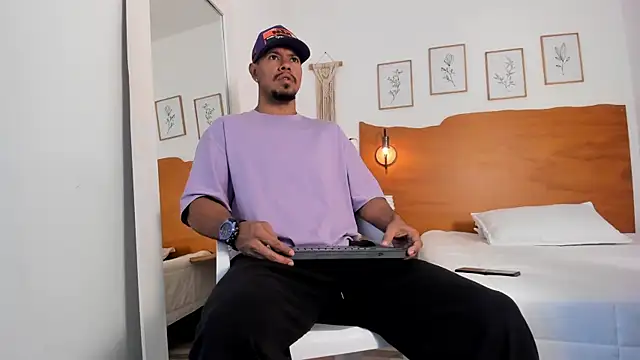 Snapshot of killua_zagara_ chatting on February 21, 2026, 8:54 pm killua zagara online show from February 21, 2026, 8:54 pm