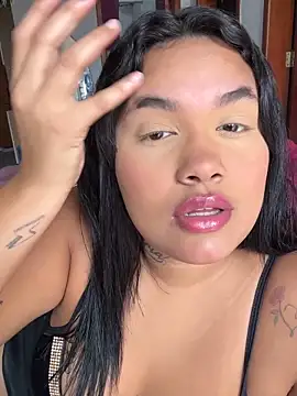 kiara secreta online show from February 4, 2026, 4:57 pm