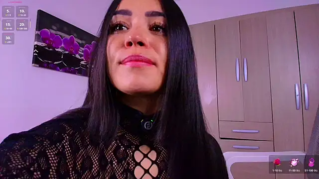 im natalia online show from March 13, 2026, 10:55 am