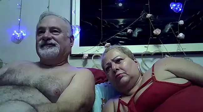 bialoba7 online show from December 30, 2024, 11:28 pm