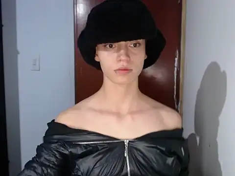 Snapshot of Brenda_Tina699 chatting on February 11, 2026, 10:59 pm Brenda Tina699 online show from February 11, 2026, 10:59 pm