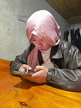 Snapshot of Caramel_sexy chatting on February 5, 2026, 1:16 pm Caramel sexy online show from February 5, 2026, 1:16 pm