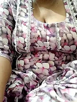 Snapshot of Preet__Aman chatting on February 1, 2026, 5:39 am Preet Aman online show from February 1, 2026, 5:39 am