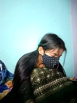 Snapshot of 18_year_old_girl chatting on February 15, 2026, 8:35 am 18 year old girl online show from February 15, 2026, 8:35 am