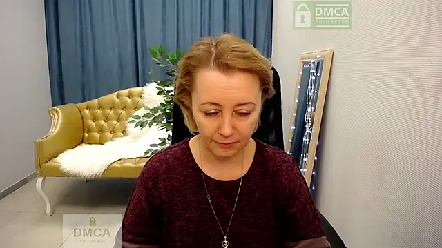 Snapshot of MONA_W chatting on February 5, 2026, 11:04 am MONA W online show from February 5, 2026, 11:04 am