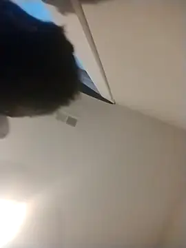 Snapshot of ellexxea chatting on February 5, 2026, 12:32 pm ellexxea online show from February 5, 2026, 12:32 pm