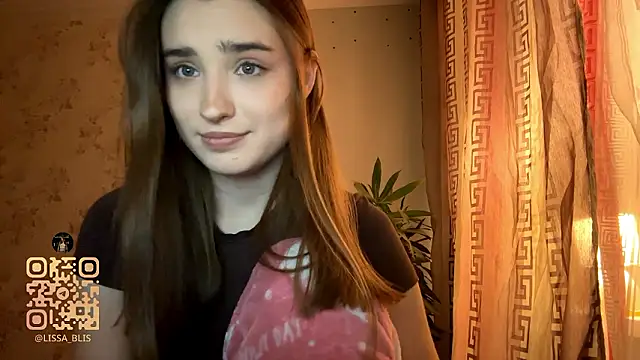 Snapshot of LissaBliss chatting on February 6, 2026, 4:43 pm LissaBliss online show from February 6, 2026, 4:43 pm