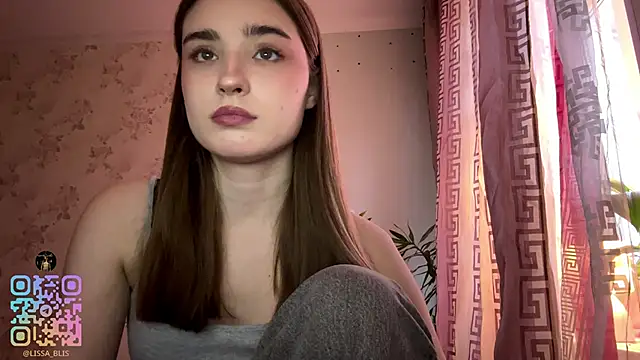 Snapshot of LissaBliss chatting on February 11, 2026, 1:49 pm LissaBliss online show from February 11, 2026, 1:49 pm