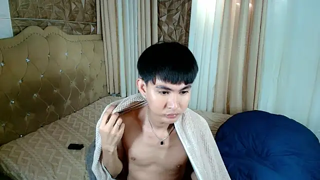 Snapshot of xlovercutietwink chatting on February 3, 2026, 2:53 am xlovercutietwink online show from February 3, 2026, 2:53 am