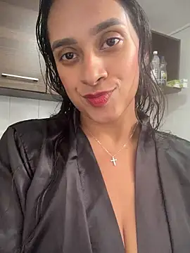 LunaHeat online show from March 9, 2026, 5:06 pm