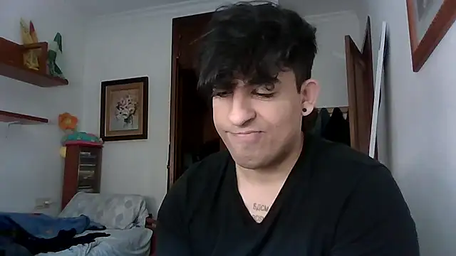 Snapshot of poliakovxx chatting on February 13, 2026, 12:45 pm poliakovxx online show from February 13, 2026, 12:45 pm