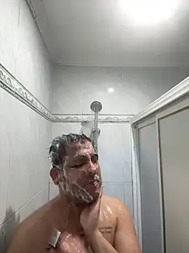 Snapshot of poliakovxx chatting on February 18, 2026, 8:10 am poliakovxx online show from February 18, 2026, 8:10 am