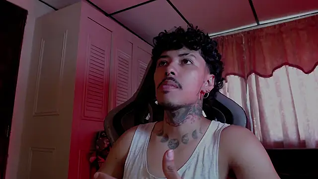 Snapshot of D3v1L88 chatting on February 7, 2026, 5:16 pm D3v1L88 online show from February 7, 2026, 5:16 pm