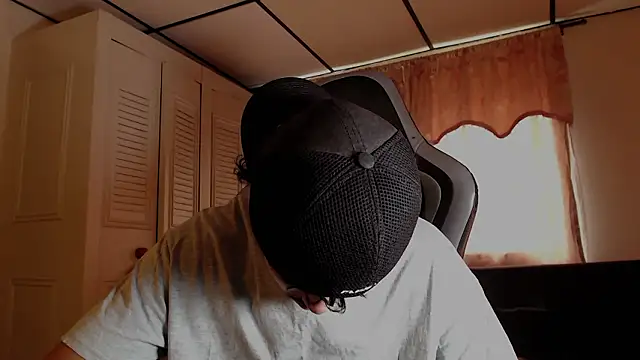 Snapshot of D3v1L88 chatting on February 21, 2026, 5:36 pm D3v1L88 online show from February 21, 2026, 5:36 pm