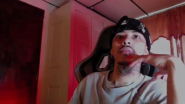 Snapshot of D3v1L88 chatting on March 6, 2026, 6:26 pm D3v1L88 online show from March 6, 2026, 6:26 pm