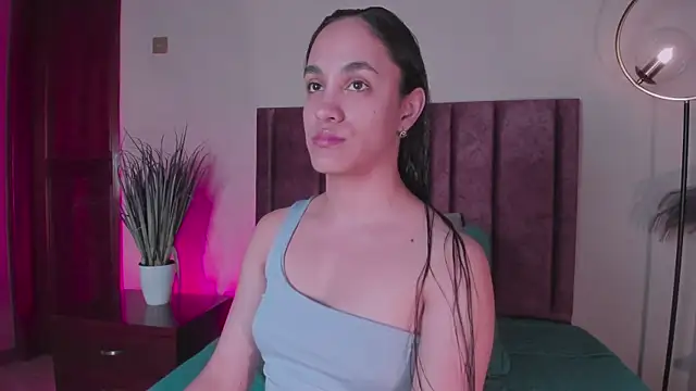 Snapshot of CelesteQueeen chatting on May 23, 2026, 12:20 pm CelesteQueeen online show from May 23, 2026, 12:20 pm