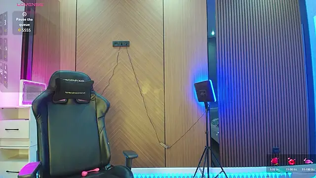 dionlee9 online show from February 28, 2026, 4:30 pm