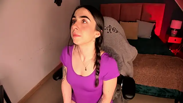 Luna tagliaferri online show from April 10, 2026, 8:13 pm