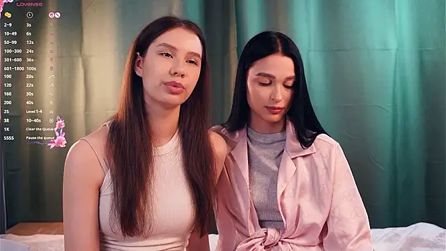 Snapshot of ZofiaSoshnik chatting on February 3, 2026, 7:35 am ZofiaSoshnik online show from February 3, 2026, 7:35 am