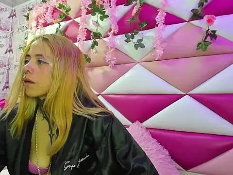 Snapshot of Dakota_Angell_ chatting on February 1, 2026, 3:05 am Dakota Angell online show from February 1, 2026, 3:05 am