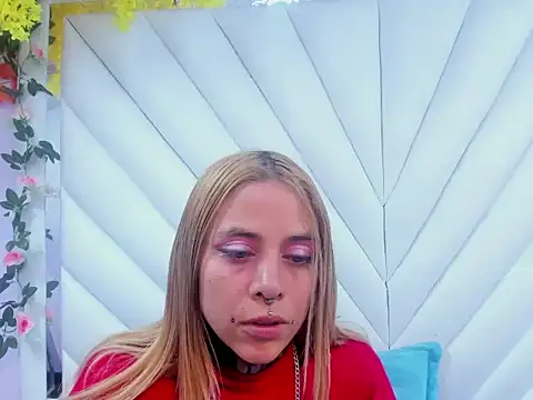 Snapshot of Dakota_Angell_ chatting on February 4, 2026, 2:17 am Dakota Angell online show from February 4, 2026, 2:17 am