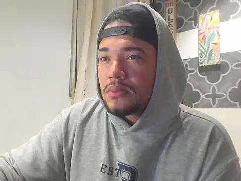 Snapshot of Cristhian_Dirty chatting on February 6, 2026, 1:21 am Cristhian Dirty online show from February 6, 2026, 1:21 am