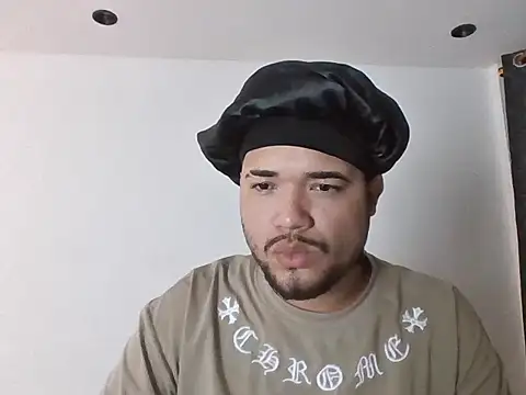 Snapshot of Cristhian_Dirty chatting on February 23, 2026, 3:48 am Cristhian Dirty online show from February 23, 2026, 3:48 am