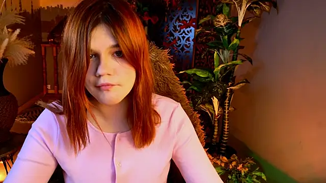 Snapshot of EllieFoxy chatting on February 21, 2026, 9:38 pm EllieFoxy online show from February 21, 2026, 9:38 pm