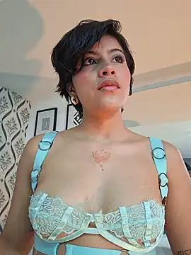 Eva Monroes online show from March 13, 2026, 3:46 am