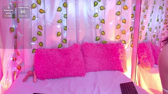 AlannaSmiless online show from March 28, 2026, 1:05 am