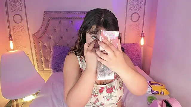 Honny Blaice  online show from March 22, 2026, 12:52 pm