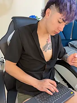 Snapshot of AlexanderCollman2 chatting on February 4, 2026, 8:25 pm AlexanderCollman2 online show from February 4, 2026, 8:25 pm