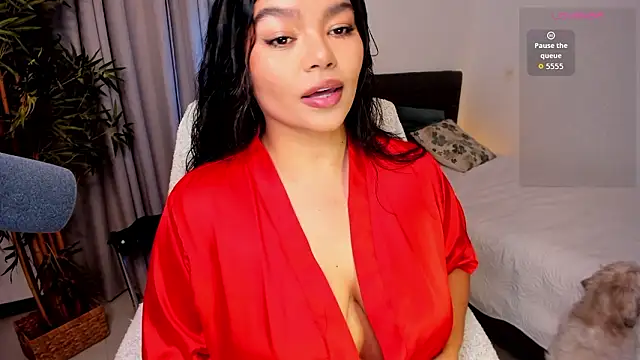 Snapshot of moonhelen chatting on March 6, 2026, 12:51 am moonhelen online show from March 6, 2026, 12:51 am