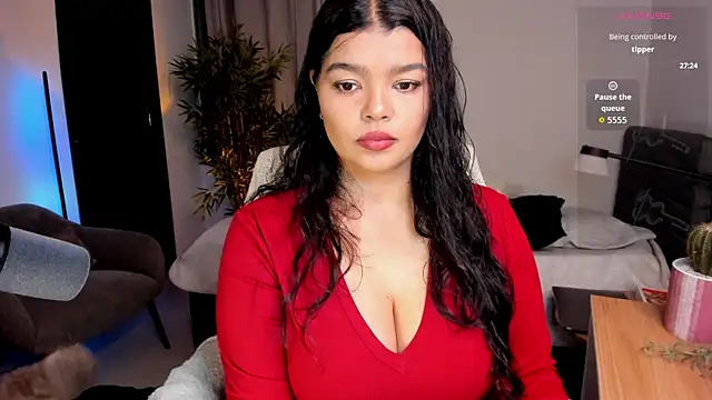 Snapshot of moonhelen chatting on April 11, 2026, 2:49 am moonhelen online show from April 11, 2026, 2:49 am