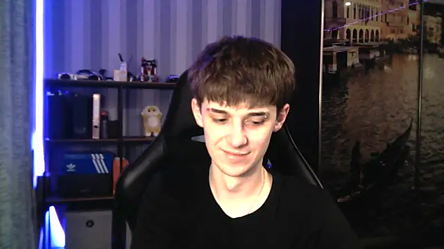 Snapshot of Sweet_Dude chatting on March 17, 2026, 7:06 pm Sweet Dude online show from March 17, 2026, 7:06 pm