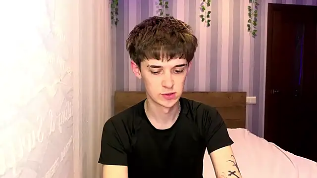 Snapshot of Sweet_Dude chatting on March 23, 2026, 9:30 pm Sweet Dude online show from March 23, 2026, 9:30 pm