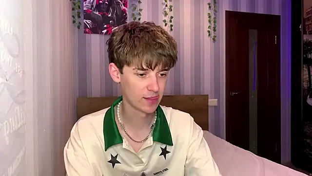 Snapshot of Sweet_Dude chatting on April 21, 2026, 2:56 pm Sweet Dude online show from April 21, 2026, 2:56 pm