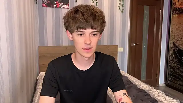 Snapshot of Sweet_Dude chatting on May 18, 2026, 2:45 pm Sweet Dude online show from May 18, 2026, 2:45 pm
