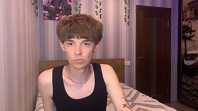 Snapshot of Sweet_Dude chatting on May 20, 2026, 6:36 pm Sweet Dude online show from May 20, 2026, 6:36 pm