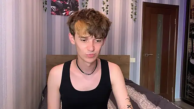 Snapshot of Sweet_Dude chatting on June 24, 2026, 5:12 pm Sweet Dude online show from June 24, 2026, 5:12 pm